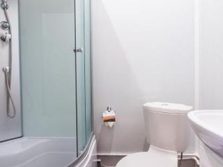 Демократ на Невском 147