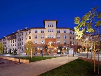 Global Luxury Suites in Walnut Creek