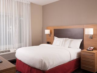 Фото отеля TownePlace Suites by Marriott Charleston Airport/Convention Center