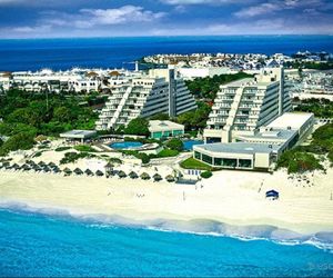 Ocean Front Condo in Hotel Zone Cancun Mexico