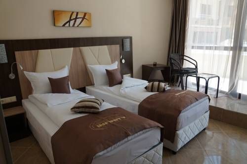 Hotel Photo 8