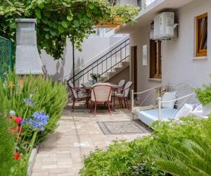Garden apartment Vela Luka Croatia