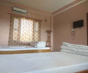 Hotel Tree Tops Sauraha Nepal