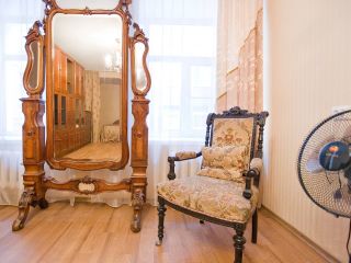 Apartment on Bolshaya Morskaya 36