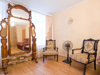 Apartment on Bolshaya Morskaya 36