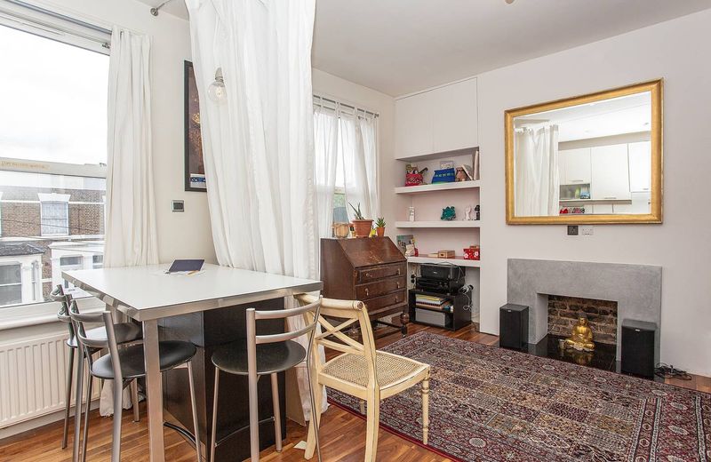 2 Bedroom Flat Near Notting Hill