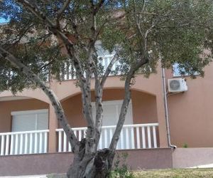 Apartments with a parking space Okrug Gornji (Ciovo) - 13859 Trogir Croatia