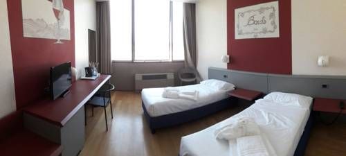 Hotel Photo 1