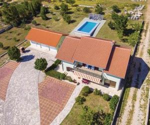 Four-Bedroom Holiday Home in Lisicic Lisicic Croatia