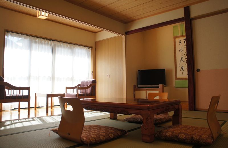 Kakeyu Onsen Kutsurogi no Yado Kuroiwa Ryokan