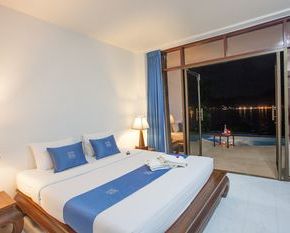 NearBy Hotel
