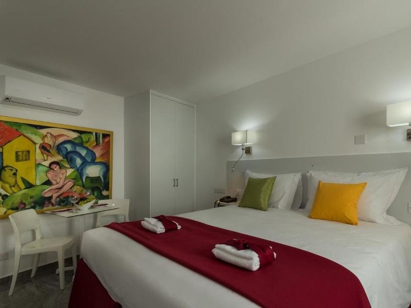 Hotel Photo 5