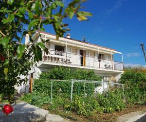 Apartments with a parking space Sumartin (Brac) - 12487 Sumartin Croatia