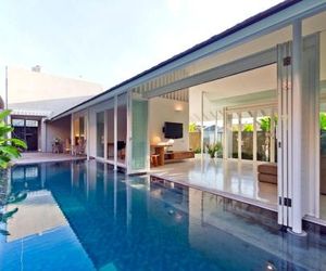 White Villa Seminyak Indonesia