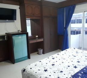 NearBy Hotel