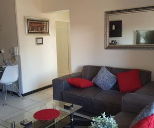 Modern 2 bedroom fully furnished apartment to let Edenvale South Africa