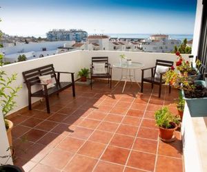 Apartment Avenida Reina Sofia Estepona Spain