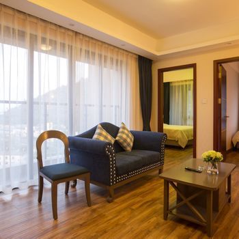 Hotel Photo 8