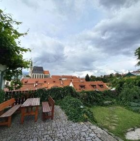 NearBy Hotel