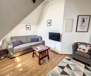 Apartment Granville bel appartement renove dans une residence avec ascenseur Granville France