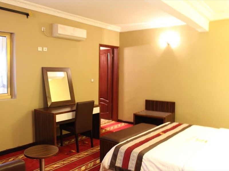 Hotel Photo 3