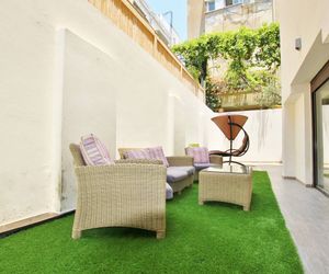 Spacious Gordon Garden Apartment Tel Aviv Israel