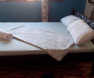 Akogo House - Hostel and Backpackers Mombasa Kenya