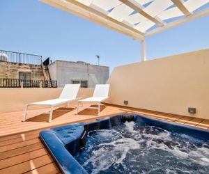 Amazing 4-bedroom Sliema Town House with Jacuzzi Sliema Republic of Malta