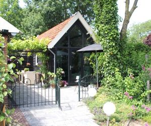 Hoeve Altena Guesthouse Woudrichem Netherlands