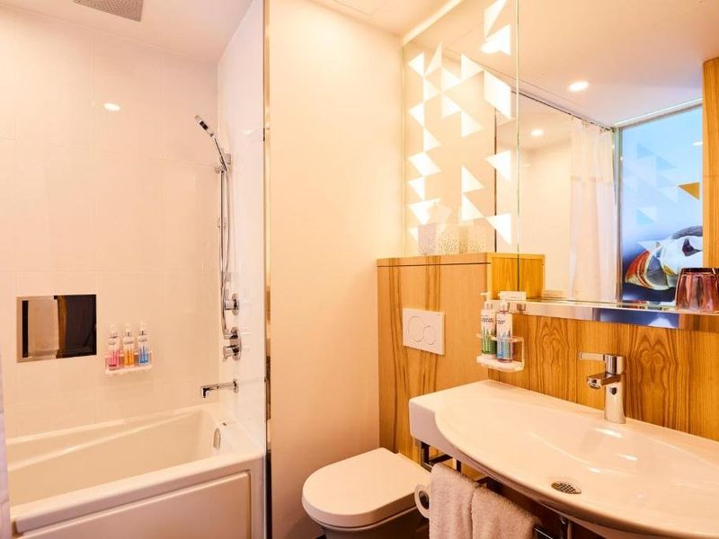 Hotel Photo 6