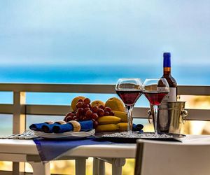 Lovely ocean view apartment La Arena Puerto de Santiago Spain