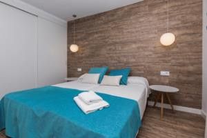 Apartamentos Es Canutells Calan Porter Spain