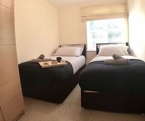 Luxurious Wessex Gate Apartment Reading United Kingdom