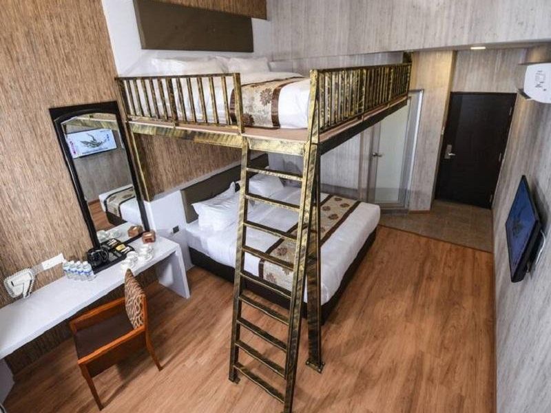 Hotel Photo 9