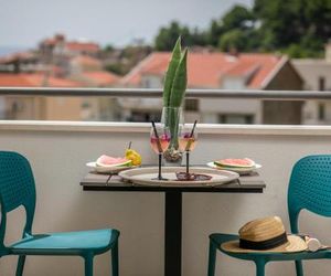 Ela Apartments Tucepi Croatia