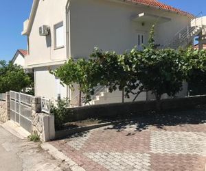 Apartmants Matic Podaca Croatia