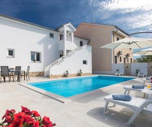 Apartments Mira KRK Croatia