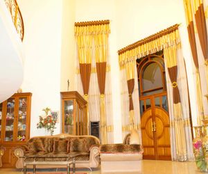 Diamond Mansion by Roomme 2 Manado Indonesia