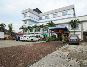 Airy Dr Sutomo 90 Pekanbaru Pekanbaru Indonesia