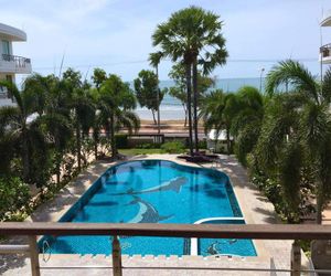 KM Condo, Beachfront & Poolview room at Pranburi Ban Nong Sua Thailand