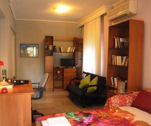 Sunny & Spacious Apartment Thessaloniki Greece