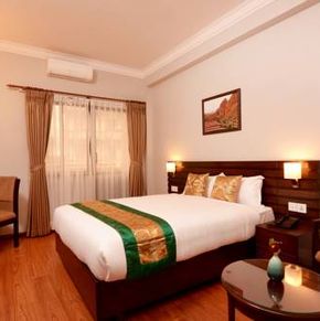 NearBy Hotel