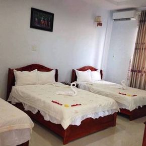 NearBy Hotel