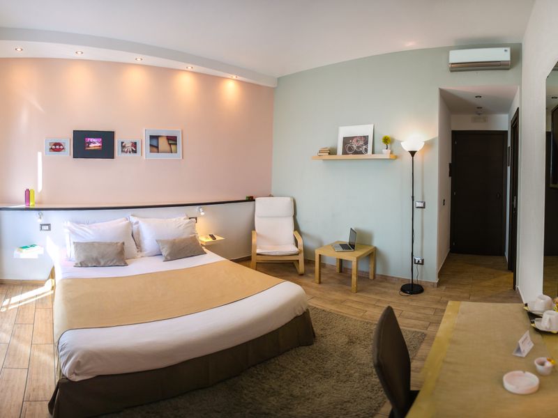Hotel Photo 12