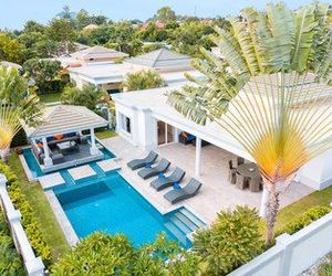 Luxury Pool Villa 608 4BR 8-10 persons Pattaya Thailand
