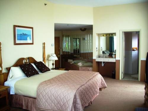 Photo of Riveredge Resort Hotel