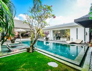 Villa Saha Seminyak Indonesia