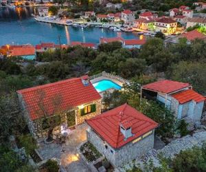 Two-Bedroom Holiday Home in Drvenik Veli Drivenik Croatia