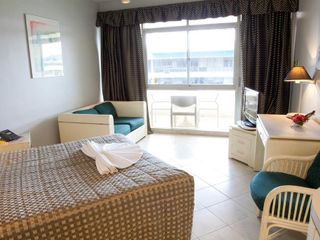 Фото отеля Bird Of Paradise Hotel