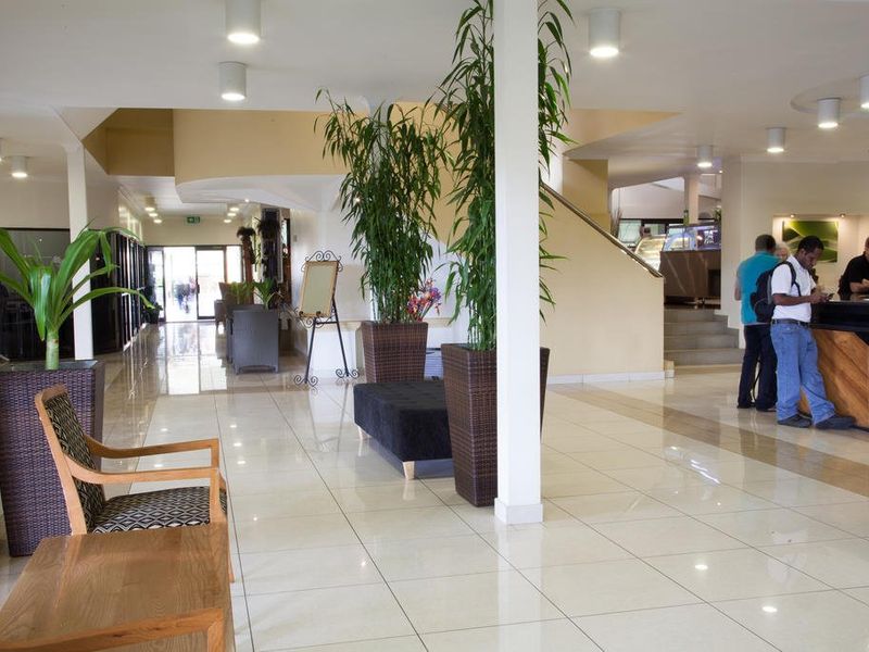 Hotel Photo 9